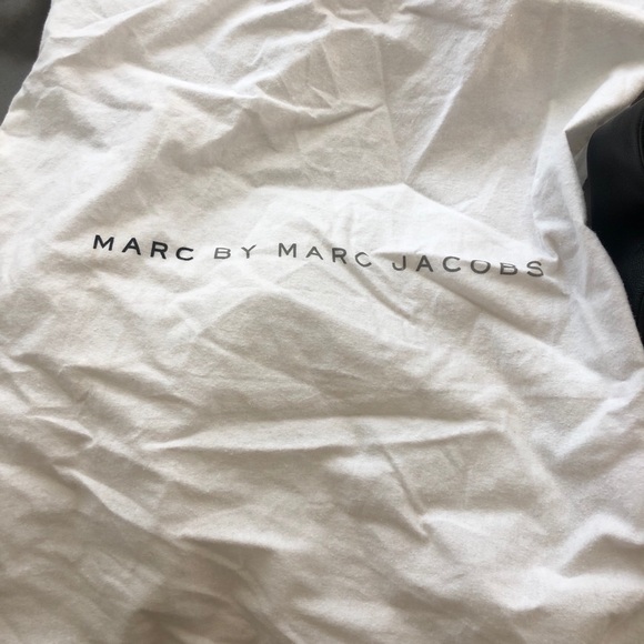 Marc Jacobs hobo bag with crossbody leather strap - Picture 7 of 8